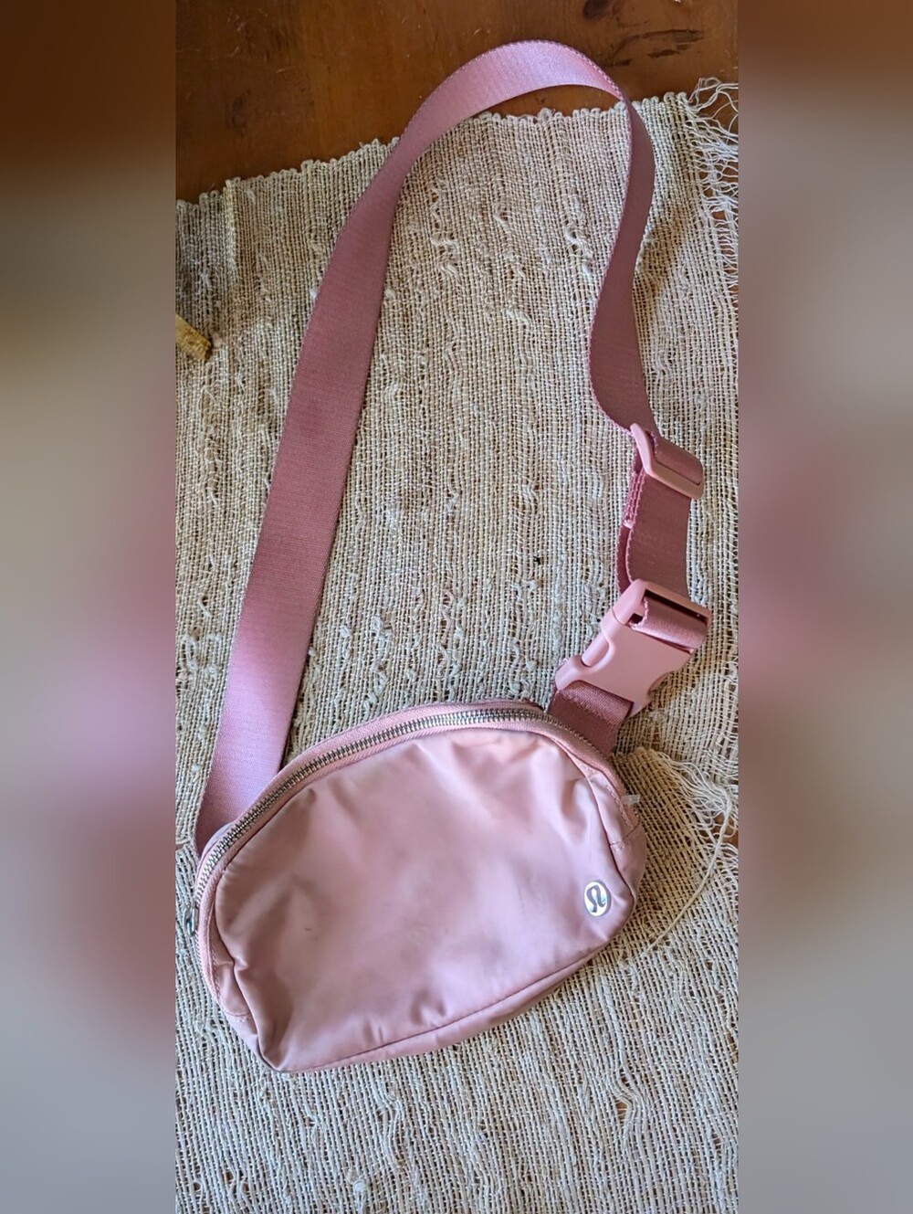 Lululemon Everywhere Belt Bag 1L Pink Pastel